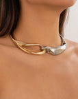 VERDIN COLLECTION
perfectly shaped Metal Choker Necklace