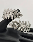 CAVI COLLECTION
Metal Leaf Upper Arm Bracelet