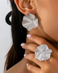 The Esla Set, Asymmetrical Geometric Shape