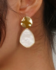LUCE COLLECTION 
Classical Fashionable Water drop heart Round Earrings