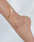 CAVI COLLECTION 
S-shaped wrapped ankle chain
